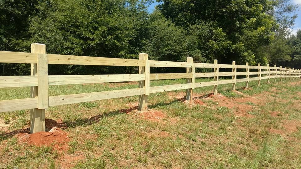 Wooden Estate Fence | Pickens, SC | Allen's Fencing
