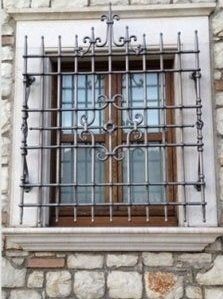 grata in ferro per finestra