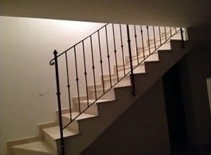 scale con corrimano in ferro