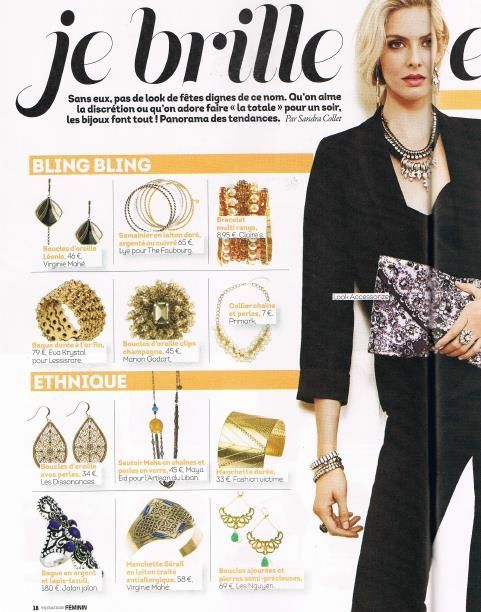 Une femme porte un collier et des boucles d'oreilles sur la couverture d'un magazine.