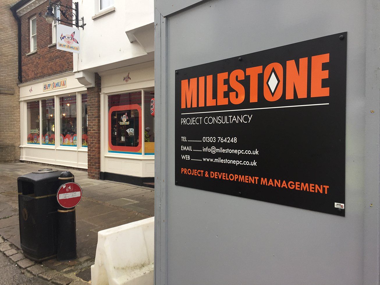 Site board sign for hoarding boards