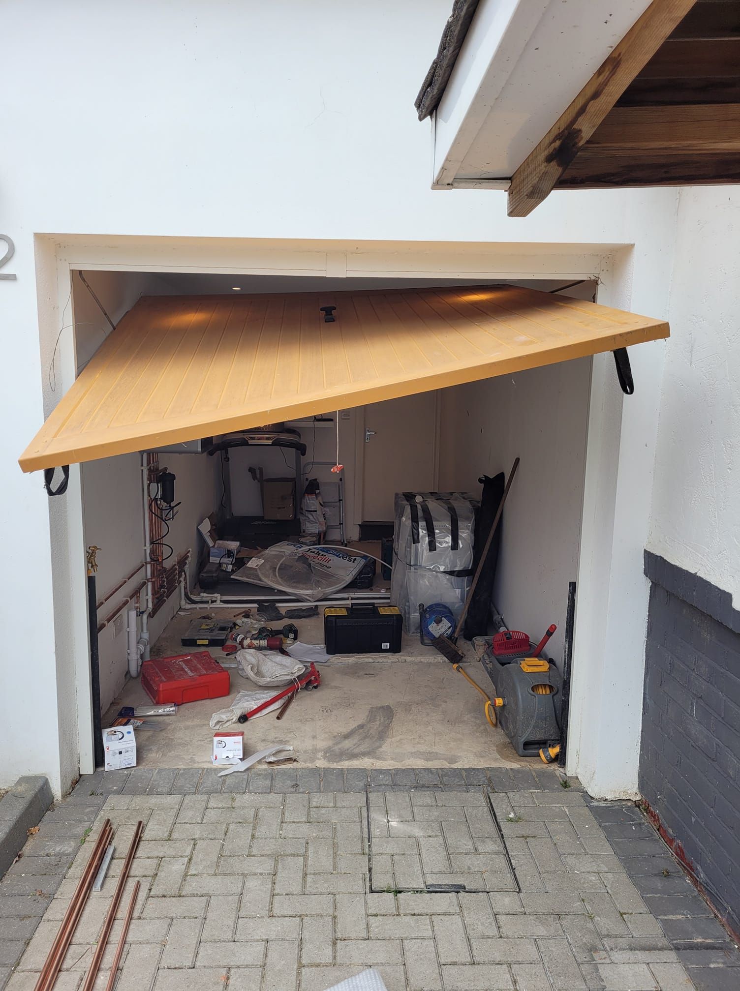 Garage Door Repair in Northfleet