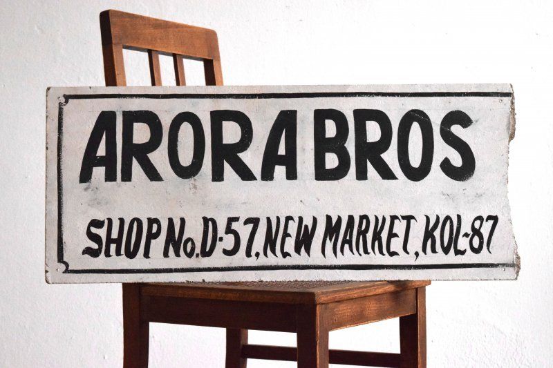 Schild handgemalt Arora Bros Calcutta Vintage Bild Indien Reklame Werbung 34 x 78cm
