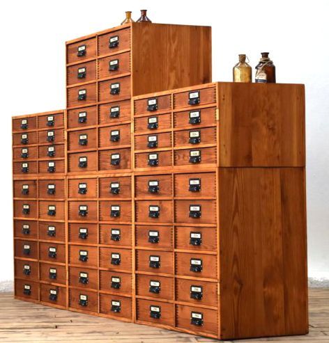 historischer Schubladenschrank ist äußerst langlebig