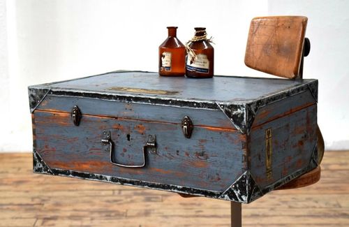 Kiste mit Deckel Groß Truhe Antik Holz Koffer Blau Schwarz Alt Fabrik Vintage Shabby