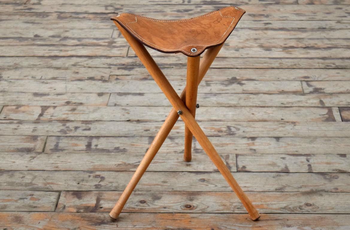 Jagdhocker 52cm Leder Holz Antik Alt Dreibein Hocker