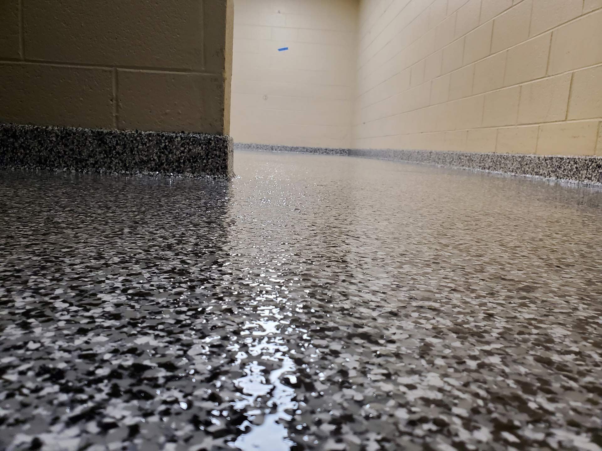 A Black and White Flack Floor — Honolulu, HI — Maneja Resin Epoxy