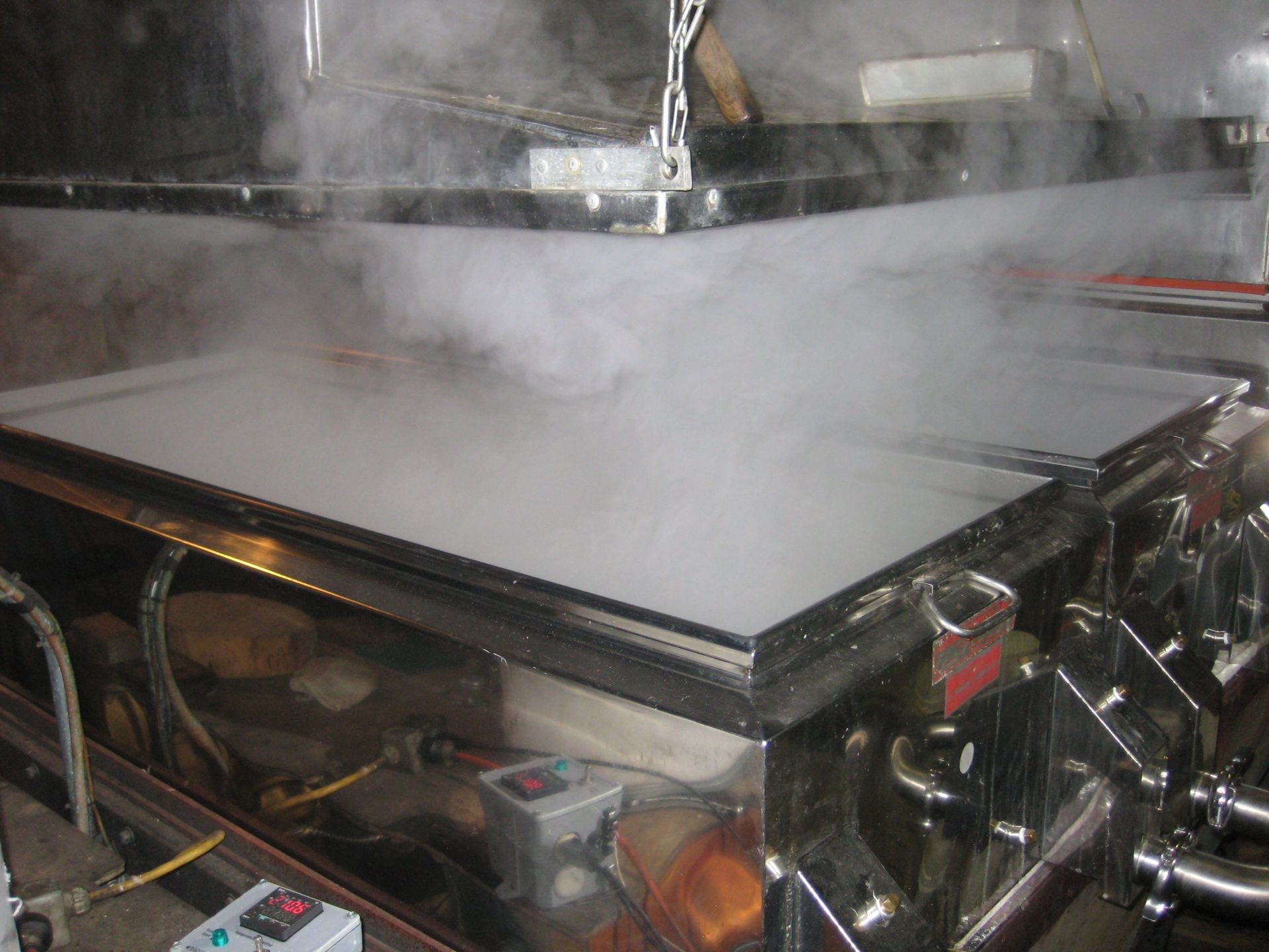 Boiling VT organic maple syrup