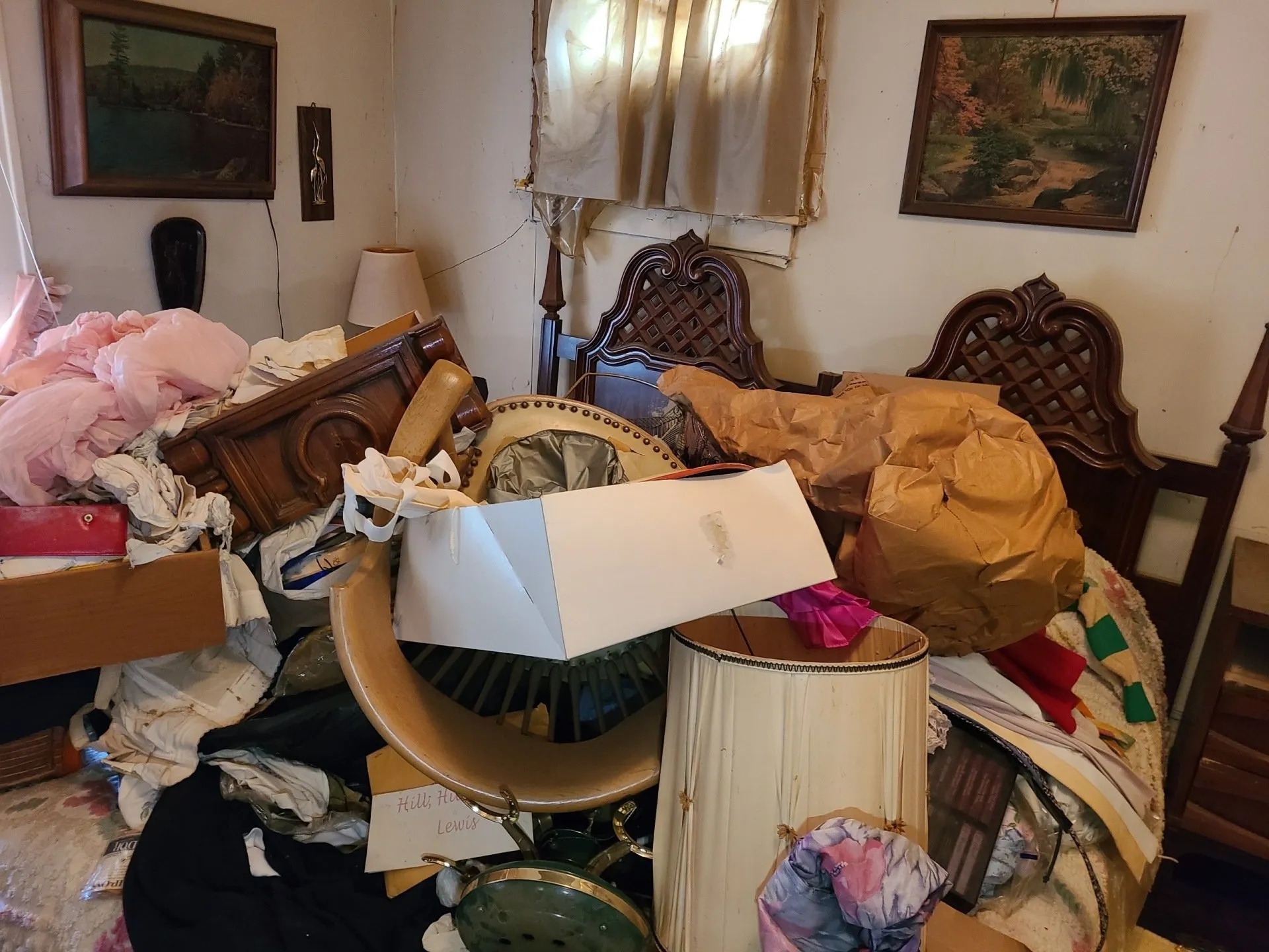House With Junks — Chicago, Suburbs, & Northwest Indiana — All Clear Clean Out & Junk Removal Services
