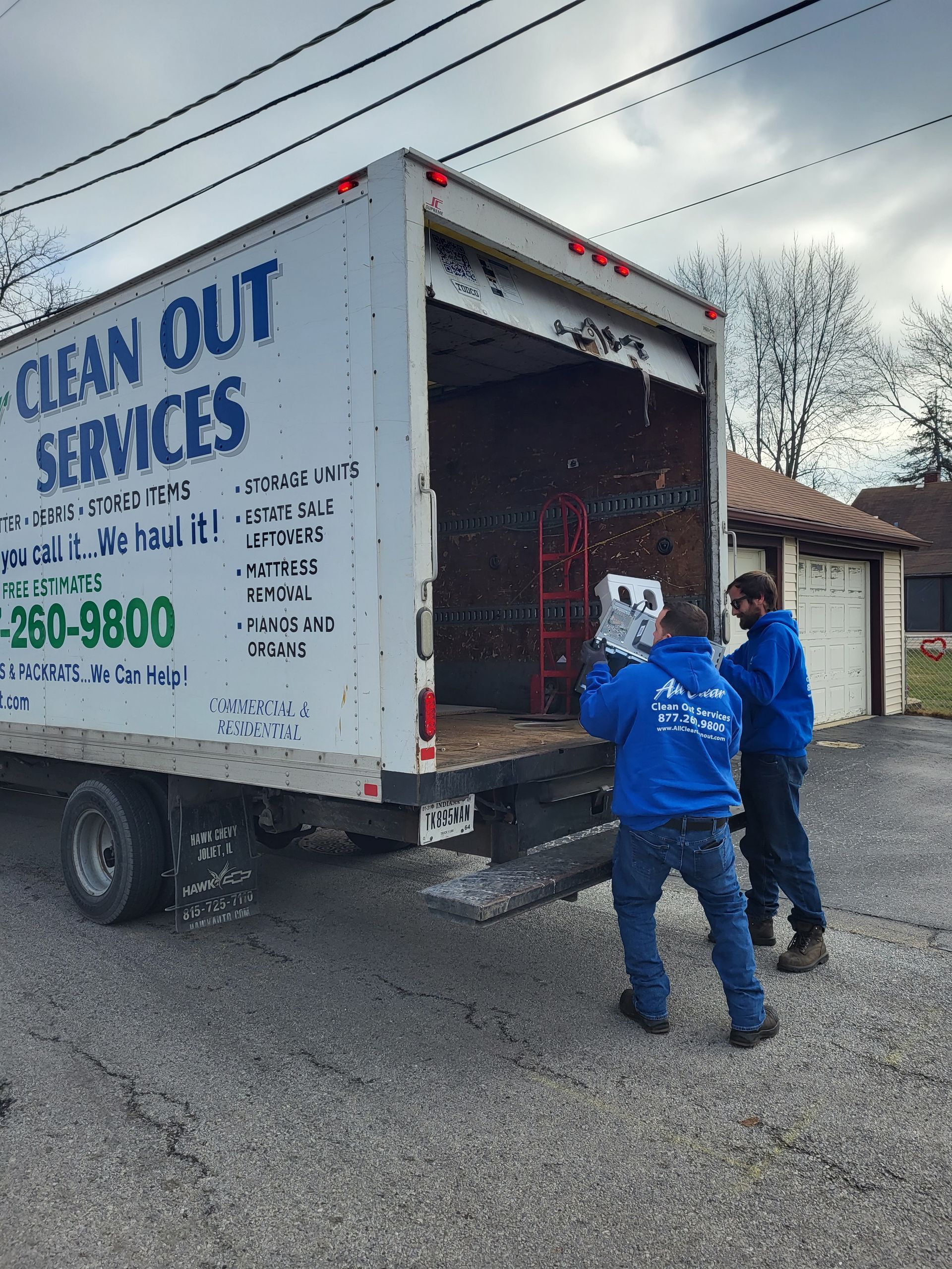 Junk removal services in Chesterton, IL