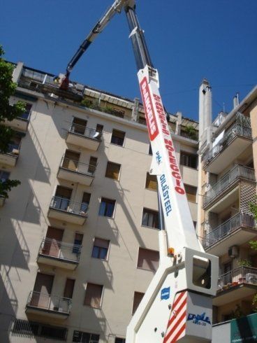 Servizio di nolo piattaforme aeree per lavori edili