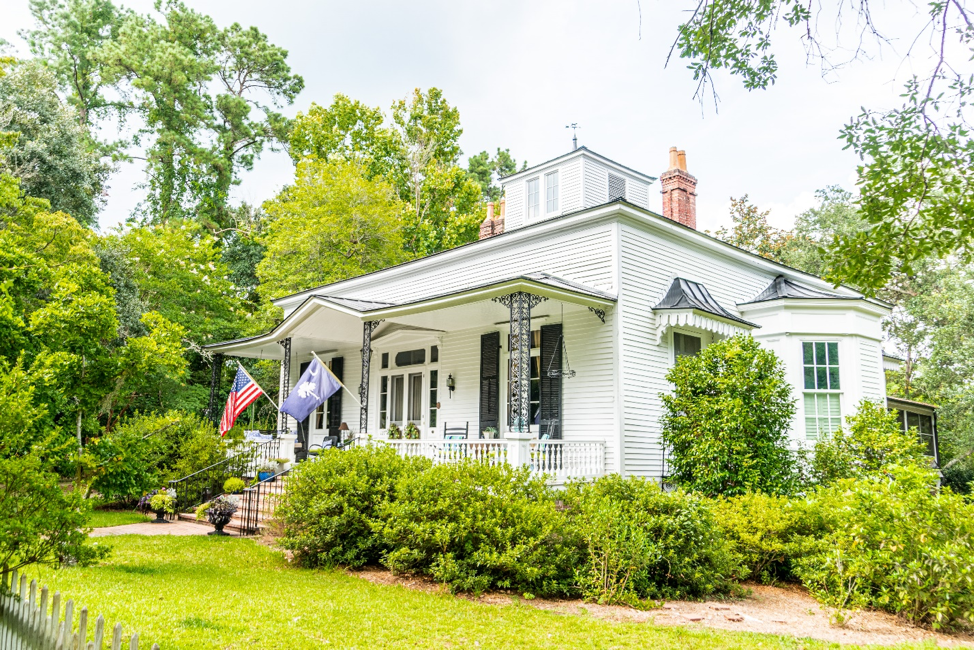 Walk Through Time by Exploring These 10 Historic Summerville Homes