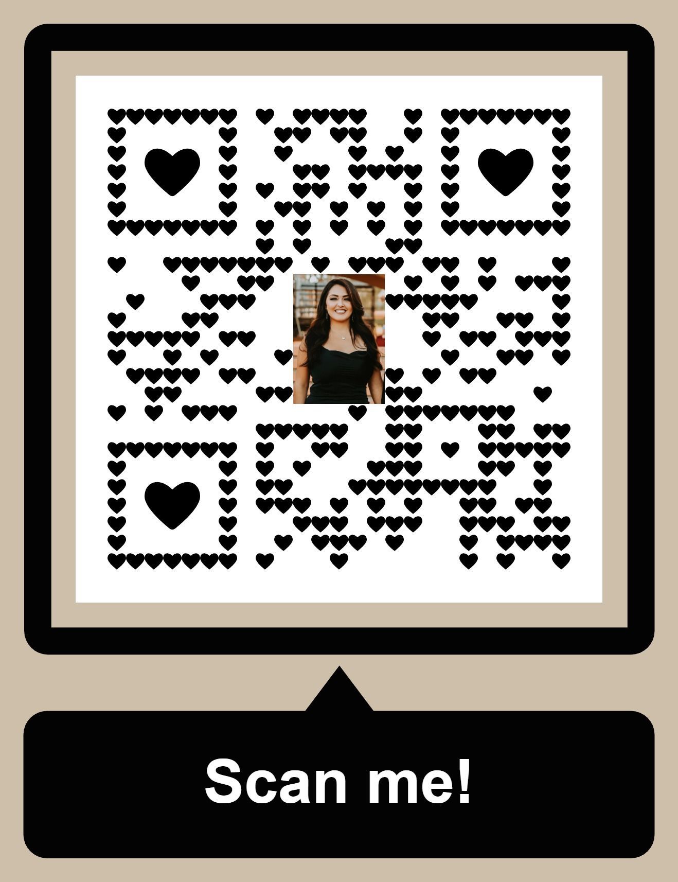 A qr code that says scan me on it