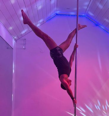 Daniel Laghaney, My Body Rocks Pole and Aerial Studio, Co-Owner and Personal Trainer in Reigate