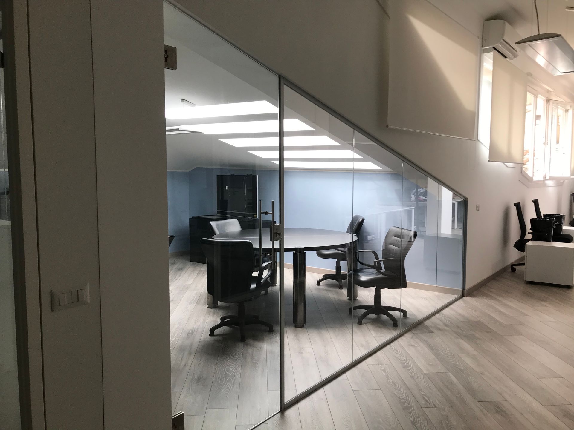 parete divisoria in vetro a roma