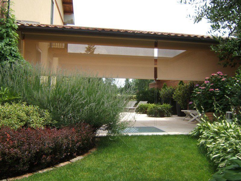 tenda a caduta con cavi