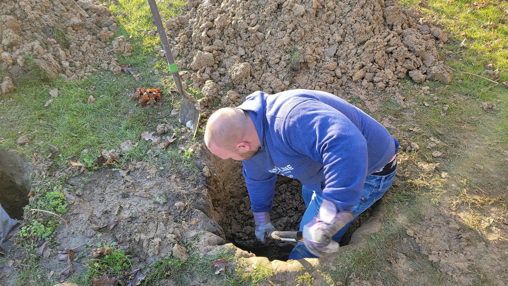 digging open septic tank manhole in Lancaster, PA