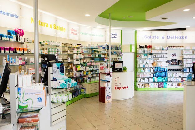 interno farmacia 2
