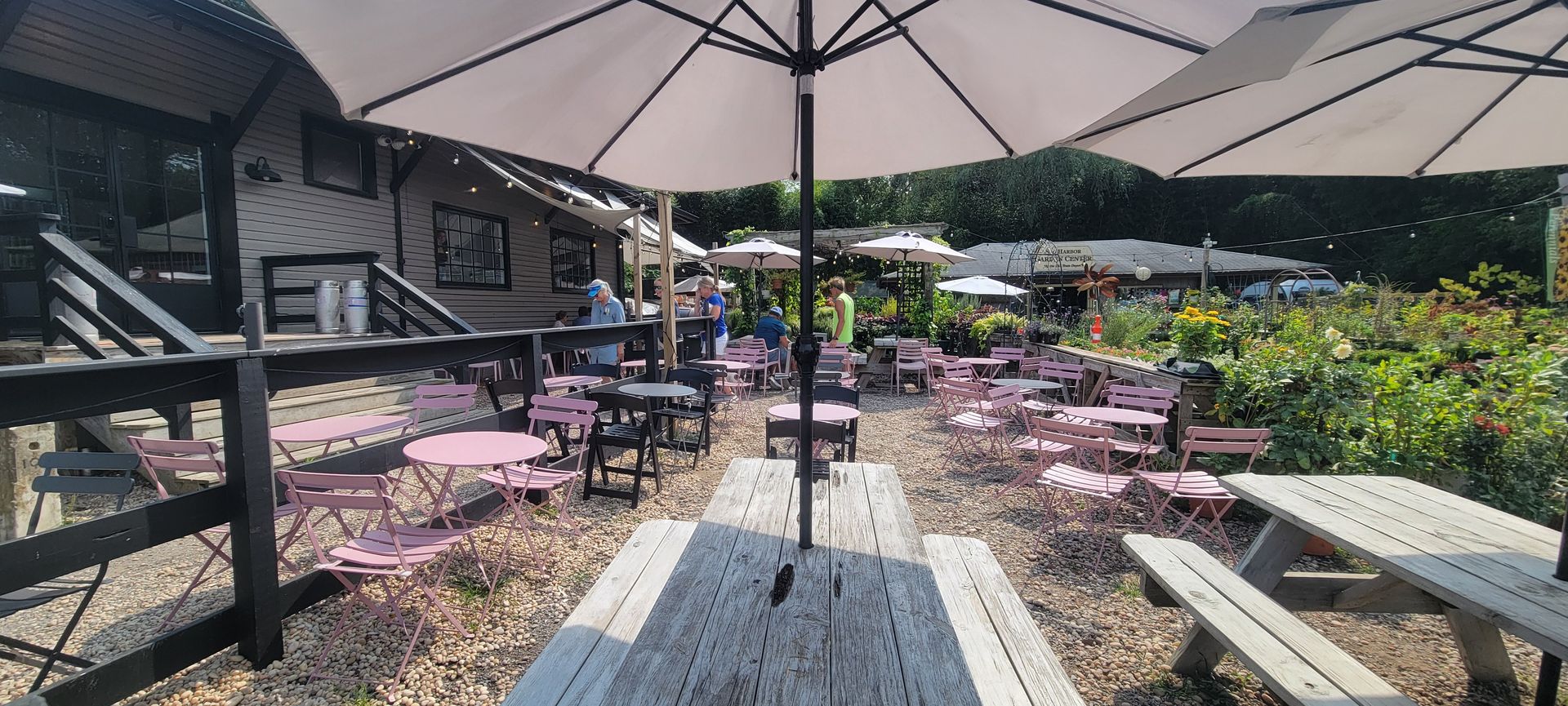 Kidd Squid Brewery Yard Tasting Yard in Sag Harbor NY - just a stones throw from Hampton Wineries and Shopping Mecca.