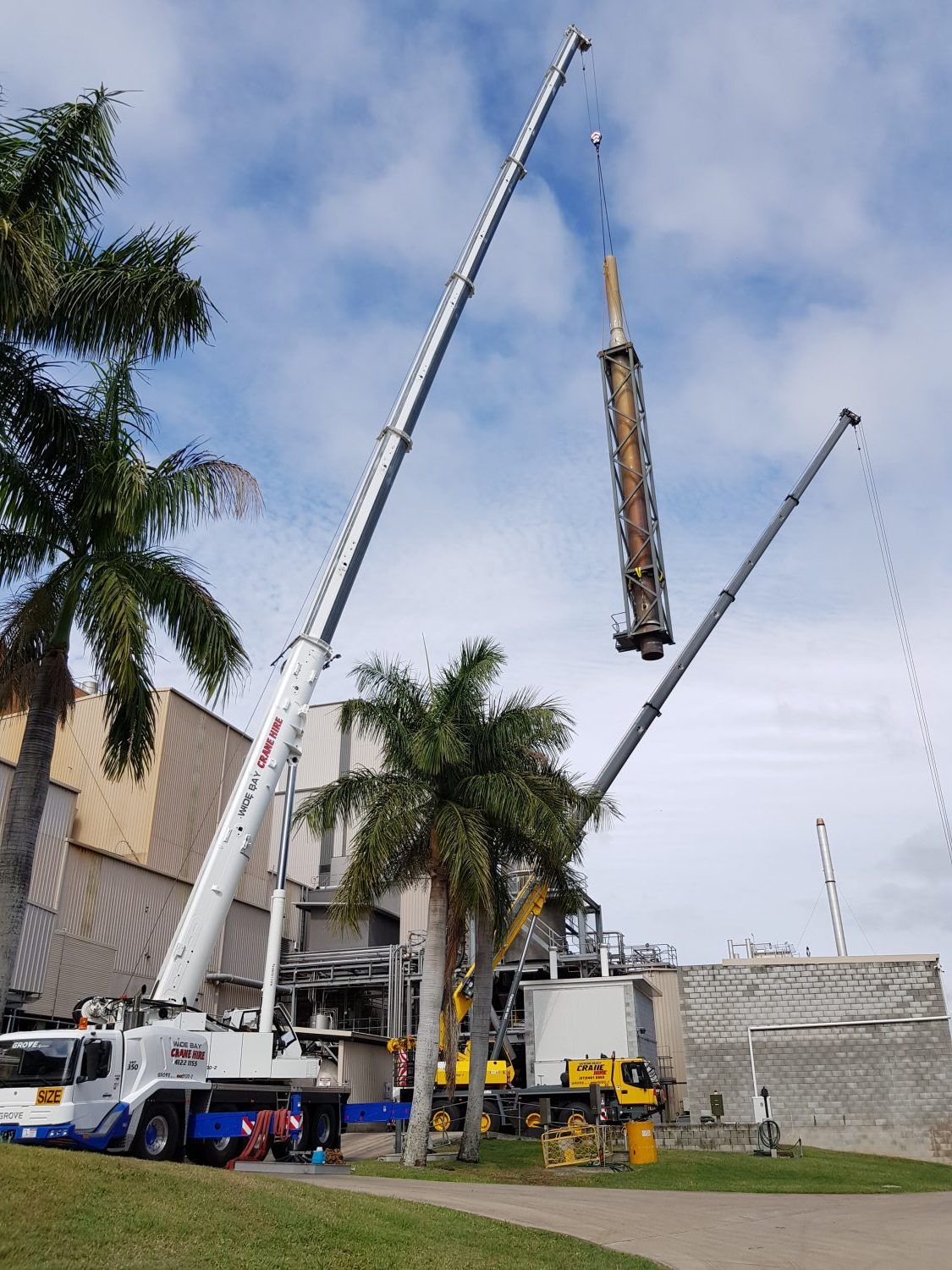 130t Grove All Terrain — Pialba, QLD — Wide Bay Crane Hire