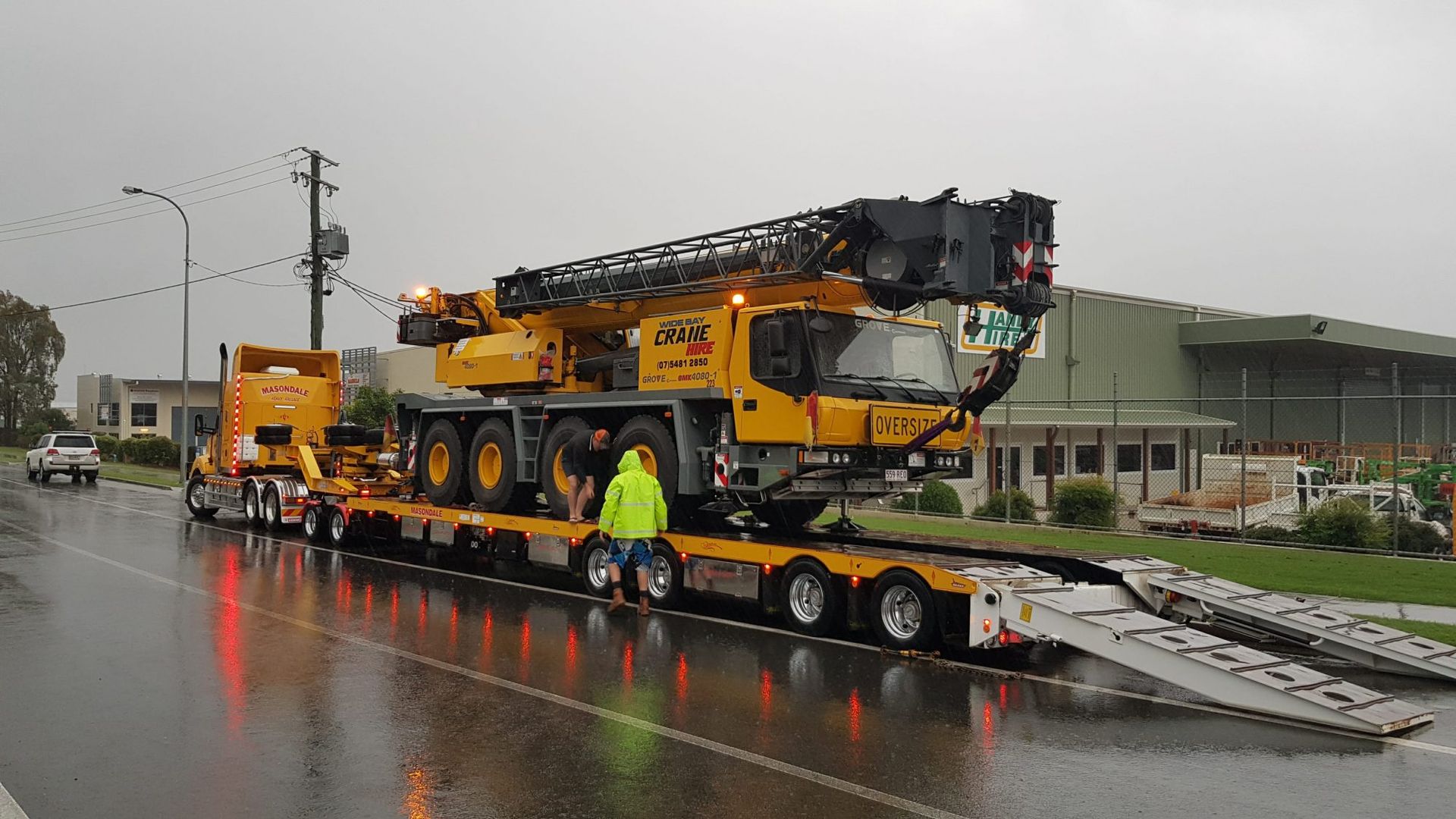 Quad Floats in Wet Road — Pialba, QLD — Wide Bay Crane Hire