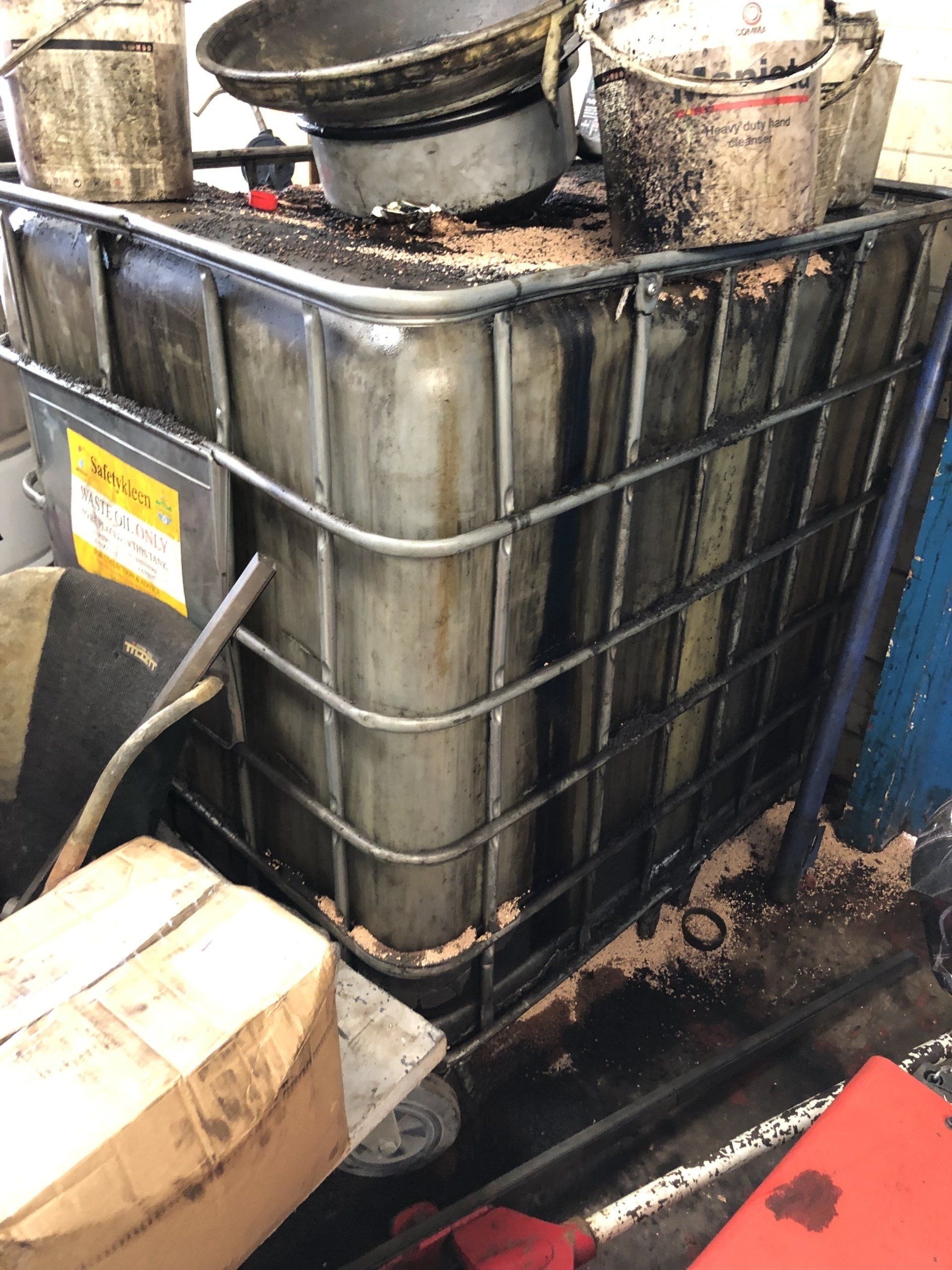IBC waste oil storage