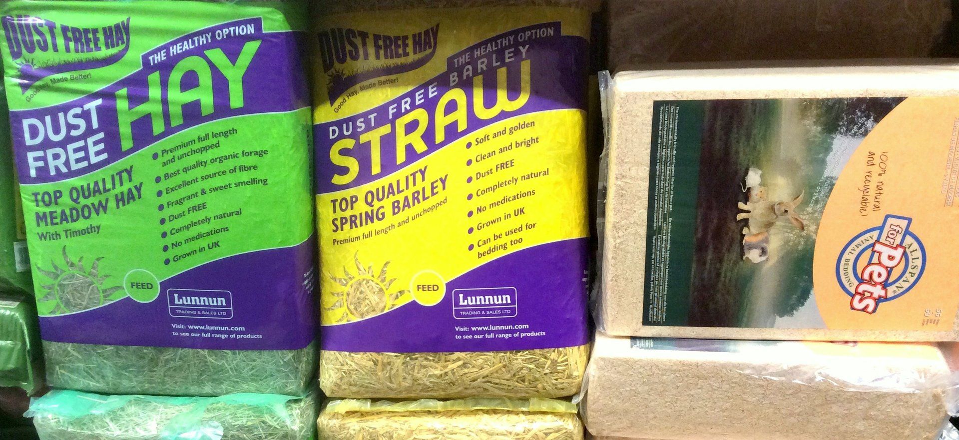 Compact bags of Hay, Straw & Shavings