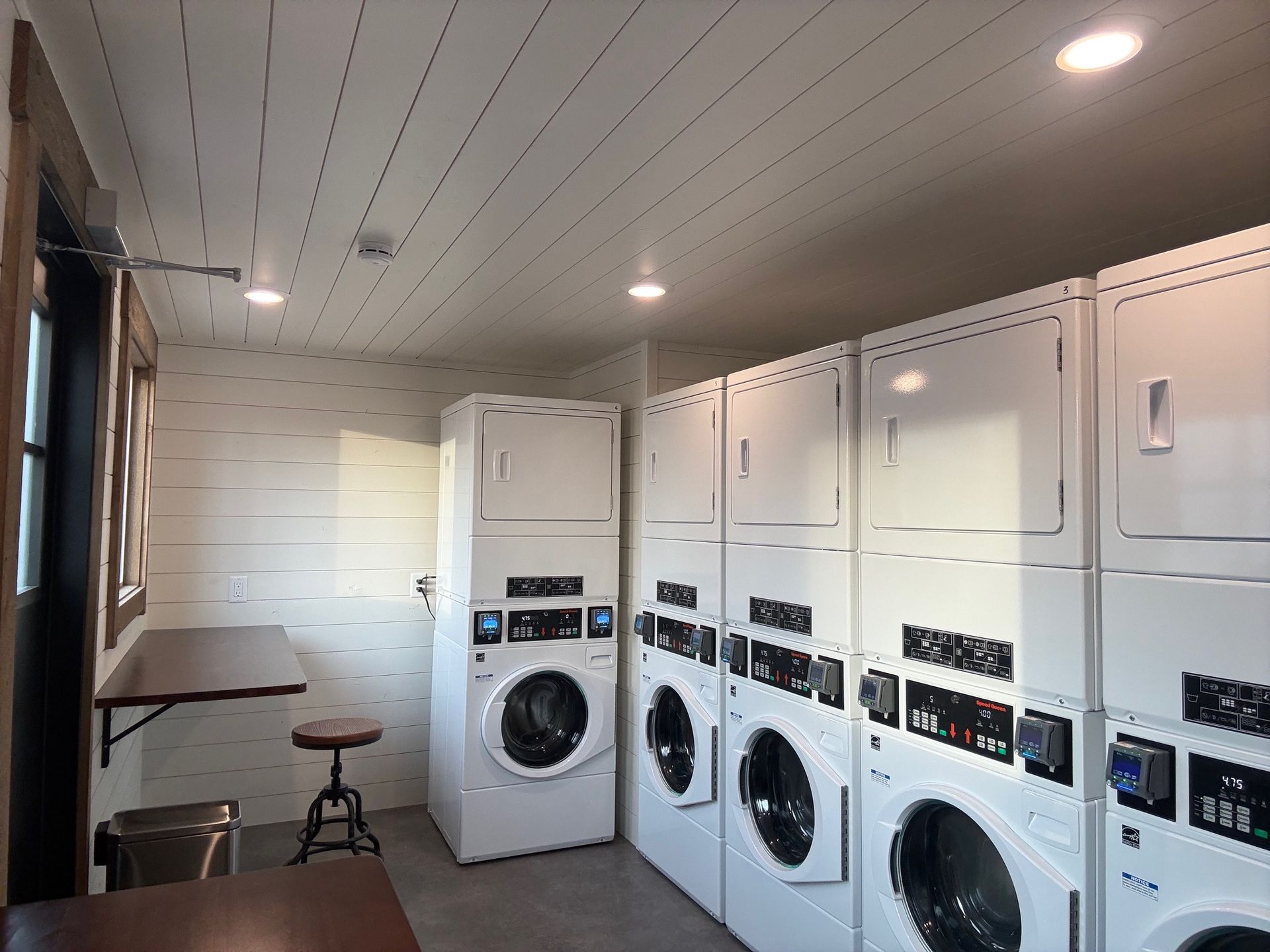 lauderette at red coach resort