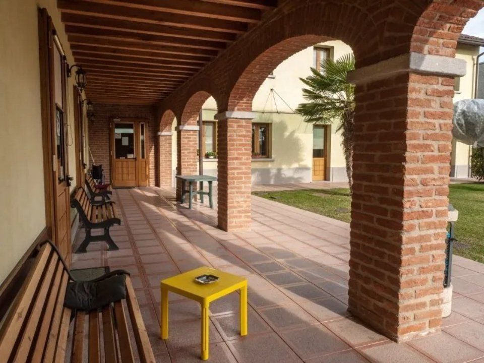 esterni della residenza per anziani