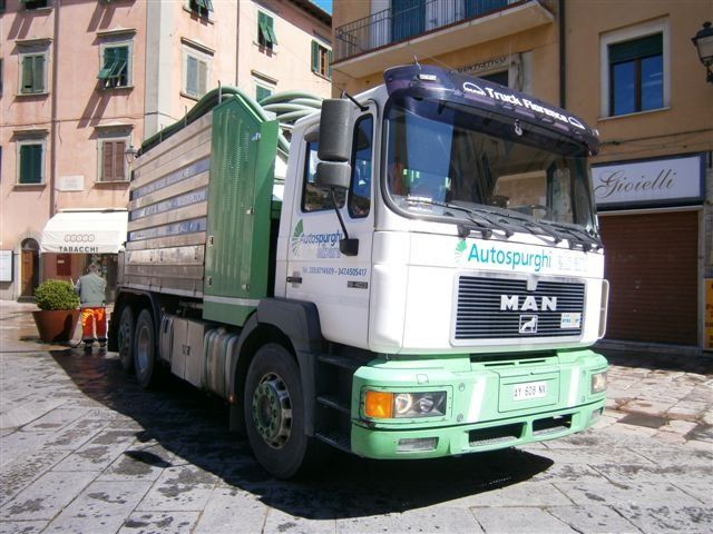 camion autospurghi