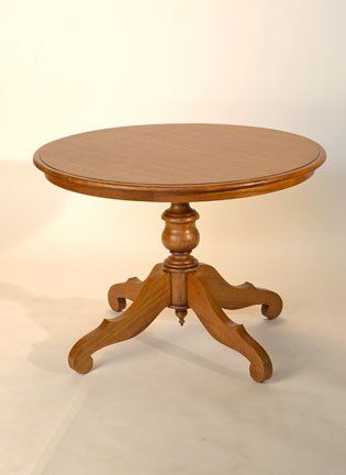 Emerald Isle Colonial Dining Table