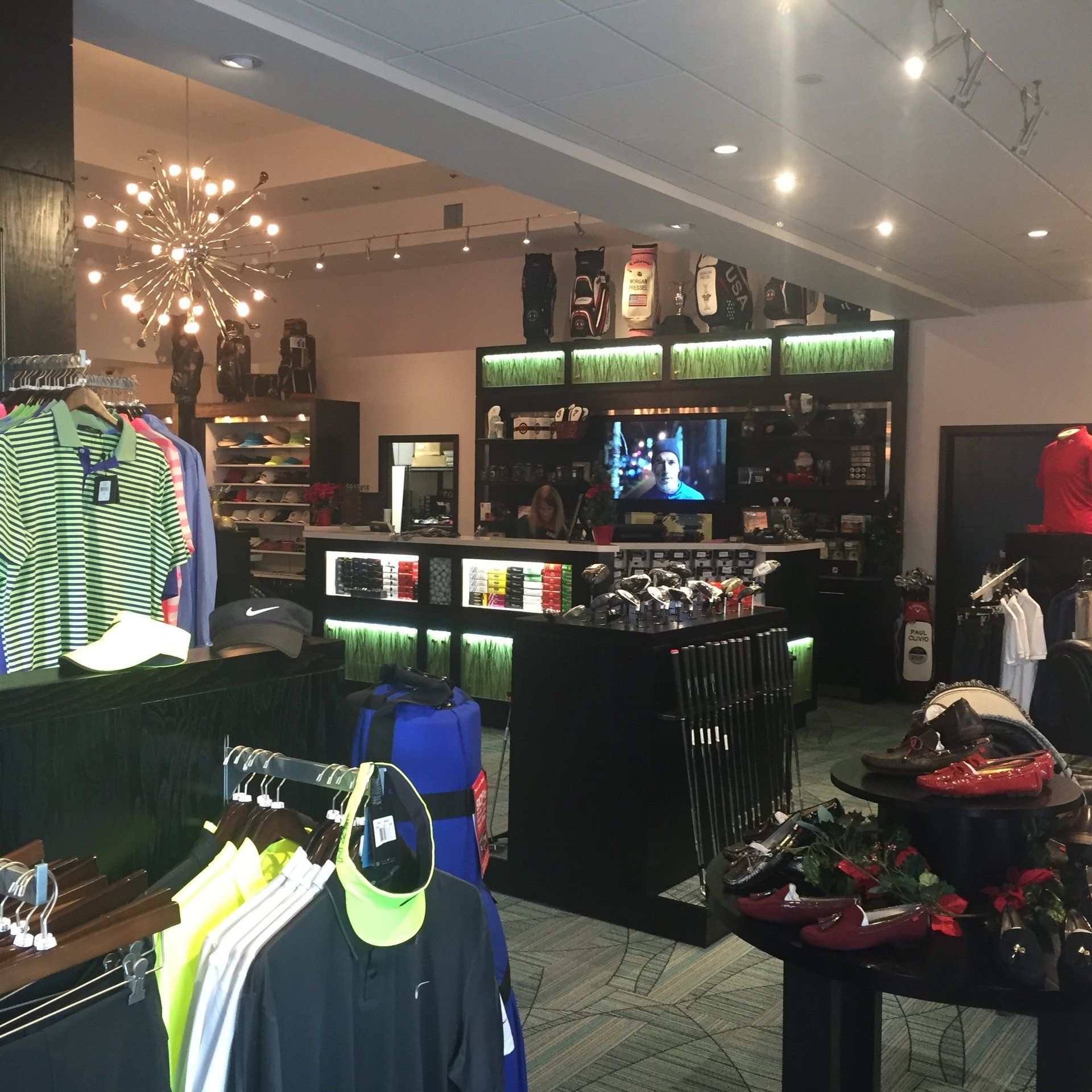 golf pro shop  display by bauer international for club house