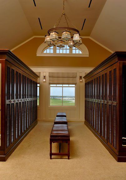 Serengeti Bench at golf pro shop