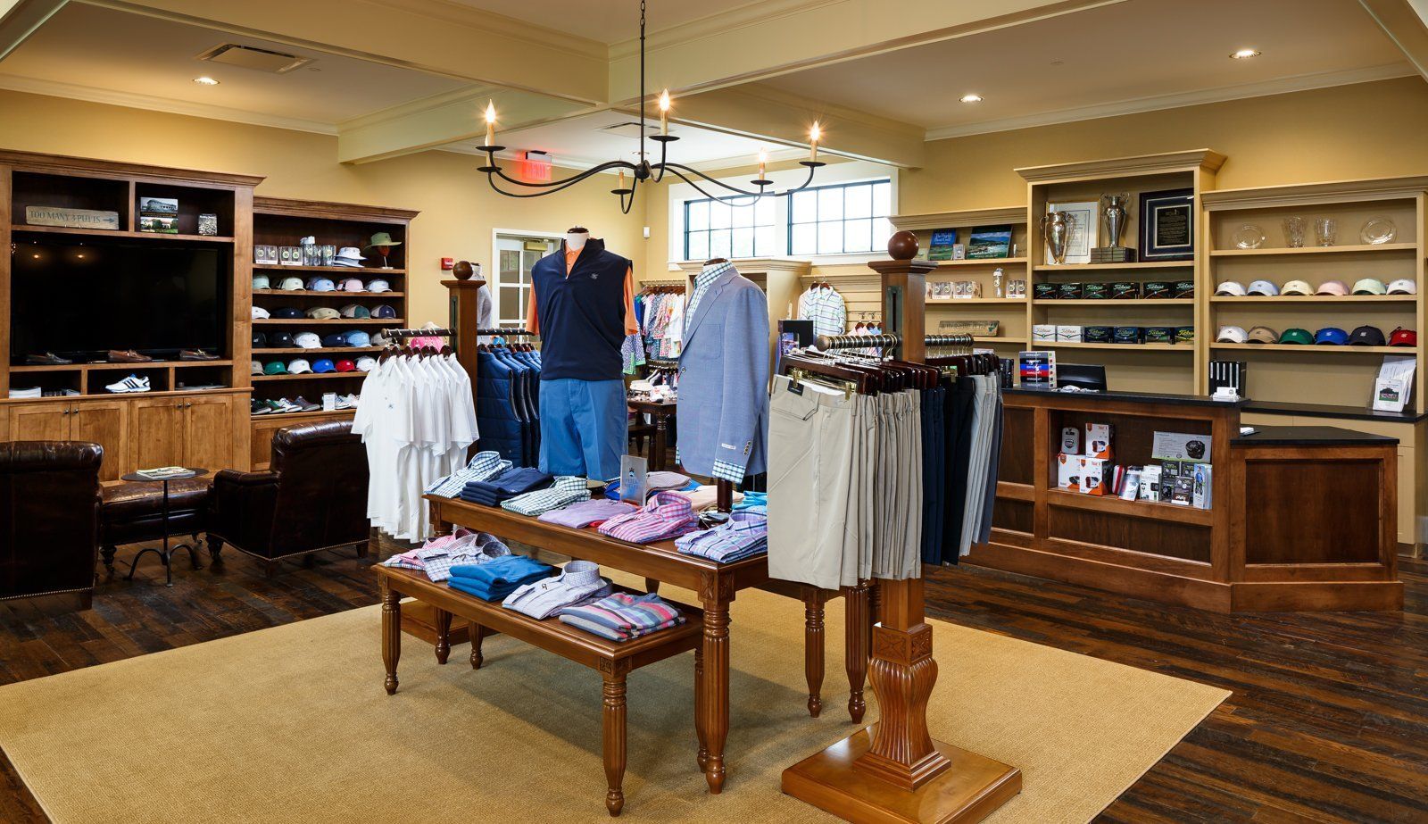 Pro/Golf Shop Display | Charleston, SC | Bauer International