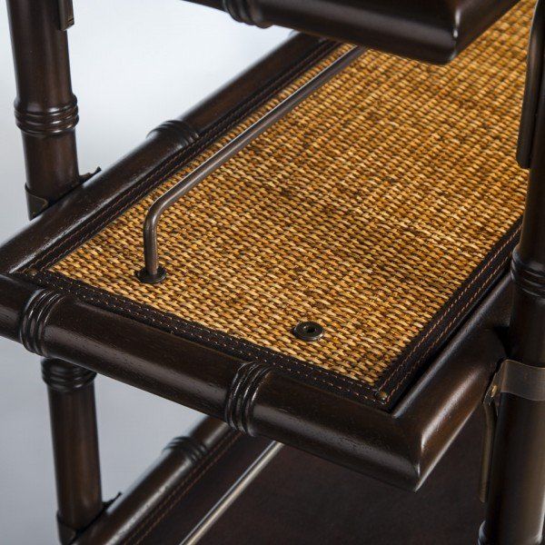 OPEN HANG/FOLD for golf pro shop by bauer international