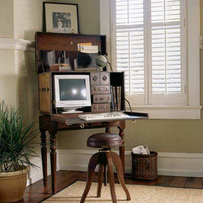 Royal Campaign Desk with Pedestal