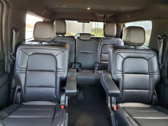 Lincoln Navigator Interior