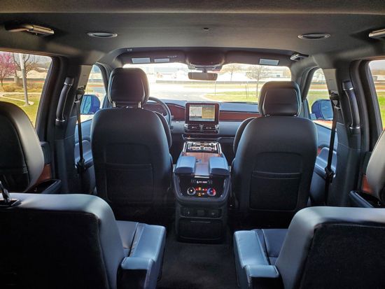 Lincoln Navigator Interior