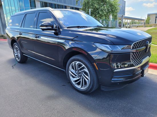 Lincoln Navigator L Interior