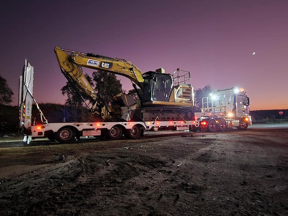 Smith's Mining Services — Transport & Equipment Hire in Moranbah, QLD