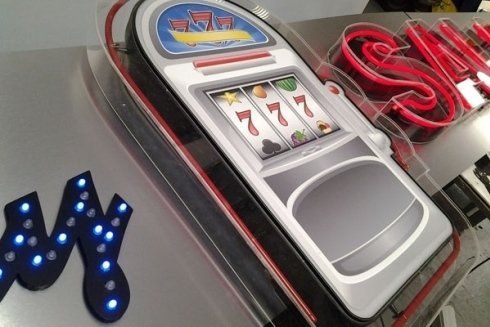 slot machine sala giochi