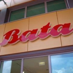 insegna per catena di negozi