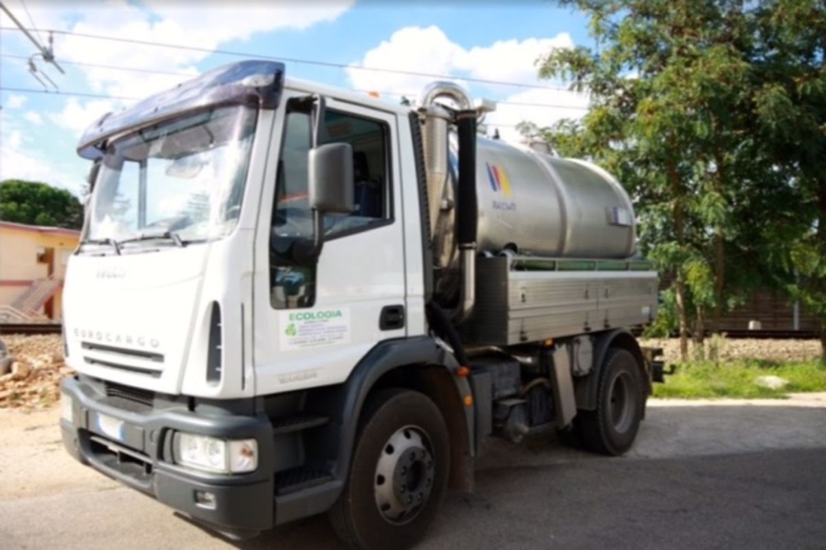 autobotte per trasporto liquami