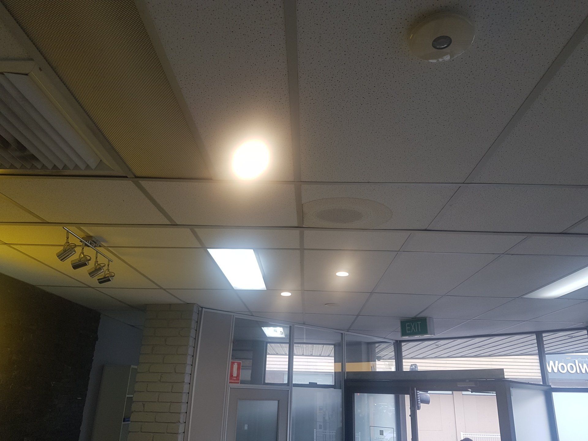 Healthy Lighting — Melbourne, VIC — Youings Electrical Services
