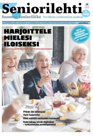 Kolme hymyilevää iäkästä naista teellä. Lehden kansi, jossa otsikko 