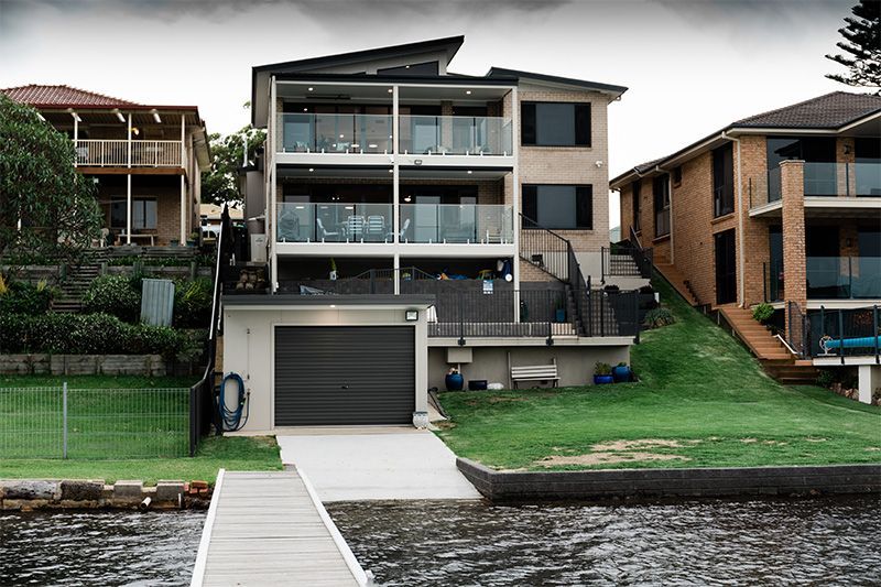 Pontoon at the Rear of a Luxury House — Custom Home Builders in the Hunter Valley