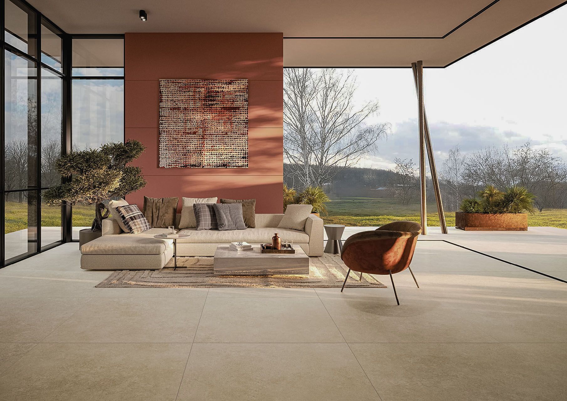 Ein gefliestes Wohnzimmer mit Couch, Sessel, Couchtisch und großen Fenstern.