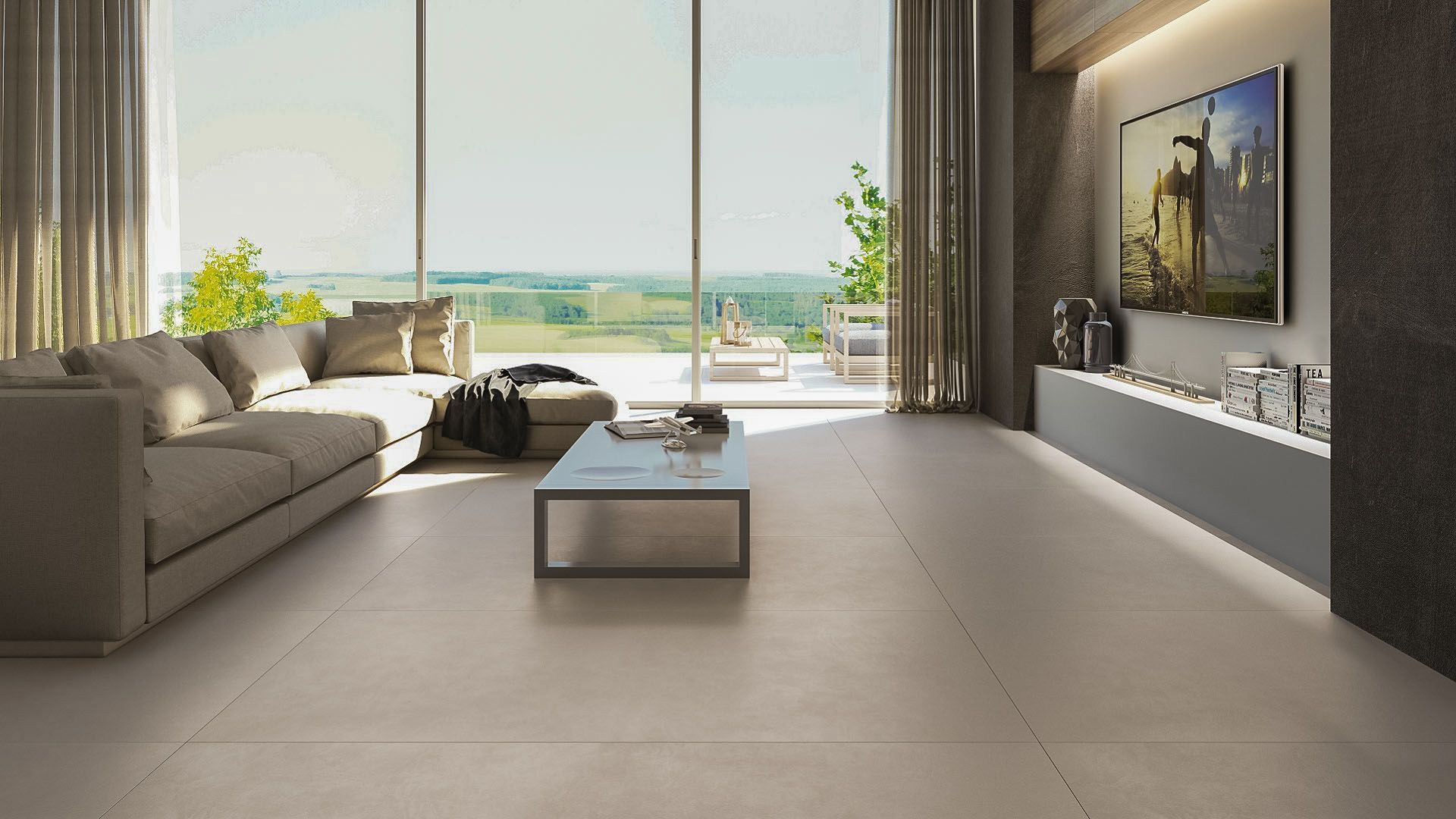 Ein Wohnzimmer mit Bodenfliesen, Couch, Couchtisch und Fernseher.