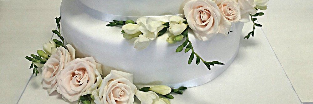 Emanuela Calì Cake Designer Caltagirone. Torte nuziali unioni civili. Torte nuziali artigianali e personalizzate