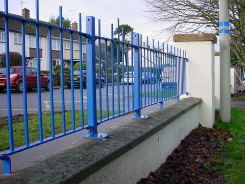 Well-designed commercial fencing